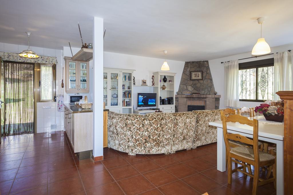 La Buenaventura Del Tietar Guest House Casavieja Екстериор снимка